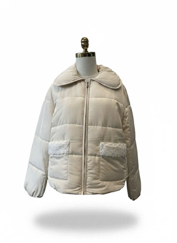 Áo Khoác Phao Túi Viền Lông chất Liệu Bông Nhập Khẩu Phong Cách Nhẹ Nhàng, Nữ Tính (YP3W-M800)