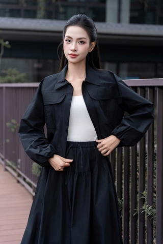 AMANDA TOP - Áo Khoác Ngắn Túi Hộp Chất Liệu Polyester Phong Cách Cá Tính, Hiện Đại (Y26JK02)