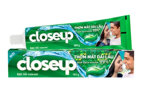 KEM DANH RANG CLOSEUP BAC HA 180G