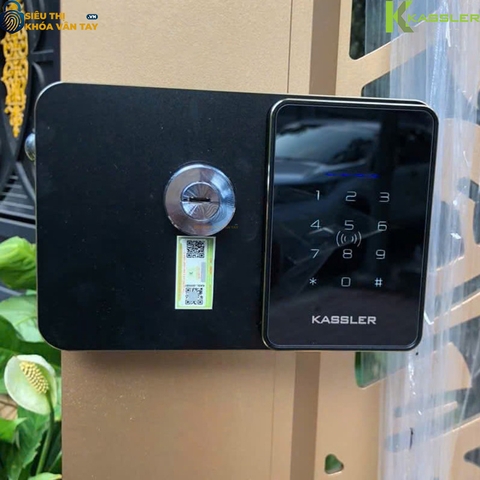 Khóa vân tay Kassler cửa cổng KL-579 CNC - GOLD GREY