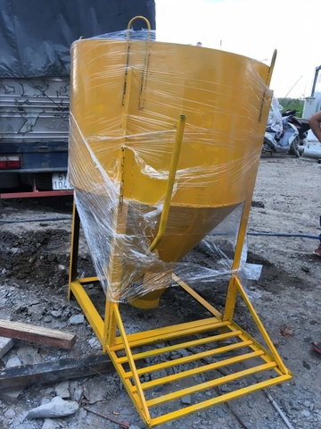 Phễu Đổ Bê Tông 0.9m3 VT-0.9M3