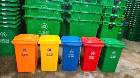 Thùng Rác Nhựa  HPDE Gia Đình 120L Vàng Cam Xanh