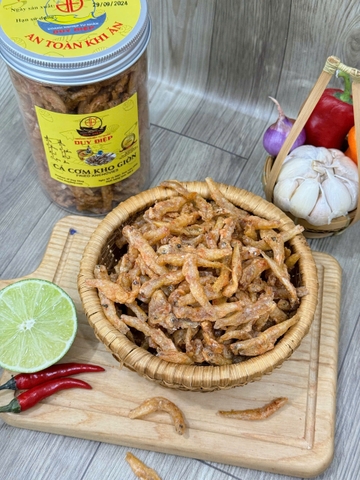 Cá cơm kho giòn