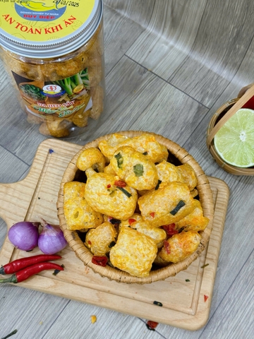 Da heo quay sấy mắm hành giòn tan hộp 100g