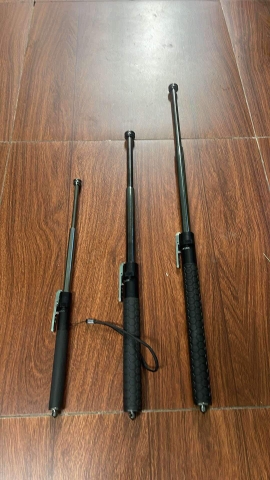 Baton bấm là gì? Tìm hiểu công dụng và ứng dụng của gậy baton bấm