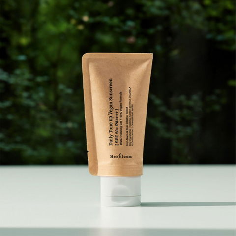 Kem chống nắng bật tone Daily toneup vegan sunscreen, Thương hiệu: Herbloom 50ml/tuýp