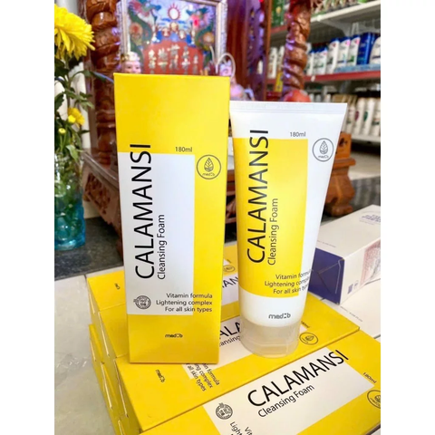 Sữa rửa mặt MEDB Calamansi Cleansing giúp làm sạch bụi bẩn và bã nhờn trên da, se nhỏ lỗ chân lông, dung tích 180ml