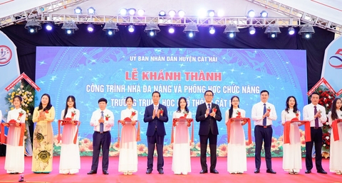 Trường THPT Cát Bà, huyện Cát Hải kỷ niệm 50 năm thành lập và 40 năm Ngày nhà giáo Việt Nam (1982 - 2022)