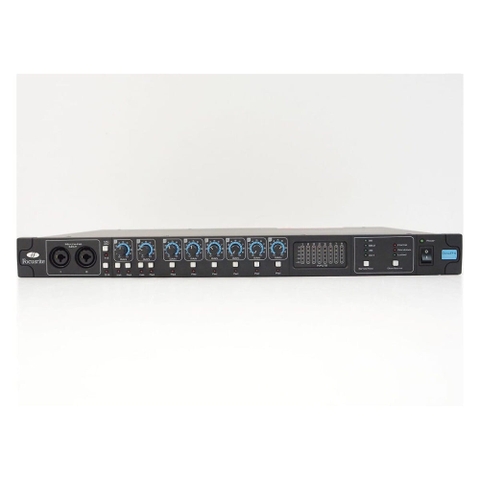 Focusrite Octopre 8-channel Microphone Preamplifier w/ ADAT Optical Outputs