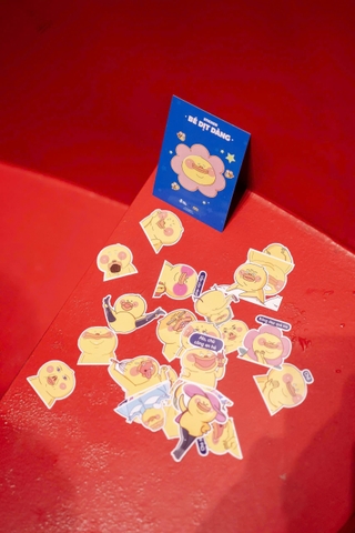 Sticker Chống Nước In Hình Meme Dịt Dàng Comics x GIG Store
