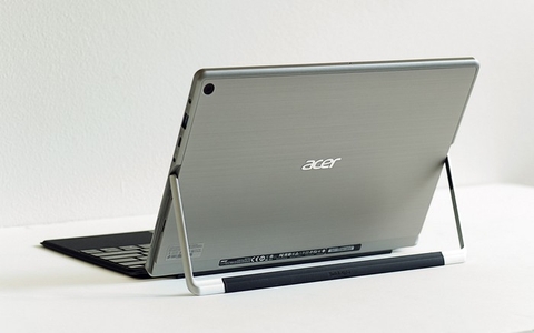 Máy tính xách tay Acer Switch Alpha 12 SA5-271-31TGNT.LCDSV.002