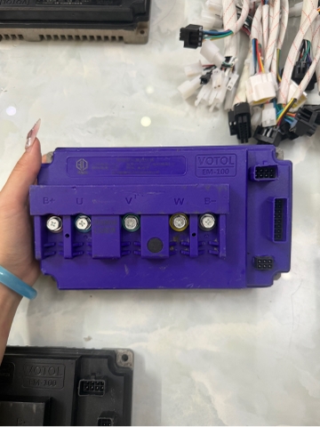 Bộ điều khiển IC VOTOL EM-100