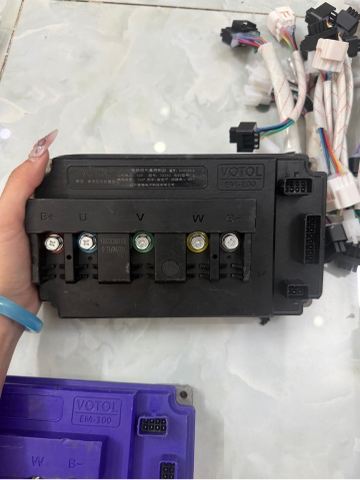 Bộ điều khiển IC VOTOL EM-100