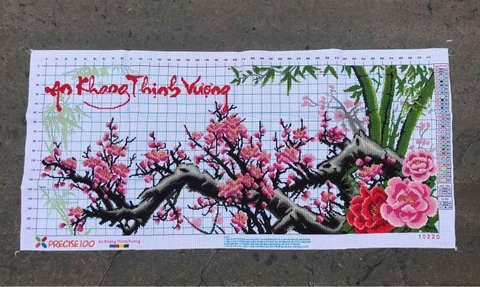 Tranh thành phẩm Hoa đào An khang thịnh vượng, kích thước 100 x 50 cm
