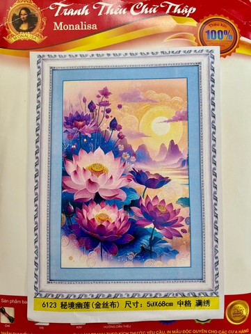 Tranh thêu kín Hoa sen 6123, kích thước 50 x 68 cm