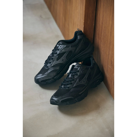 Giày Sneaker Unisex Mizuno Wave Rider 10 Sport Black/Black Sand/Metallic Gray