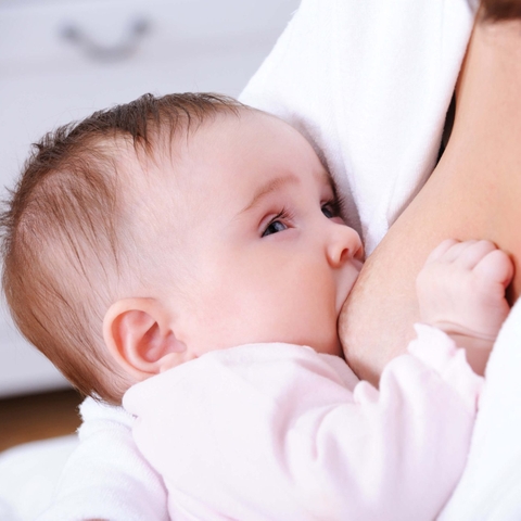 Tại sao sữa mẹ là sữa tốt nhất cho trẻ sơ sinh?