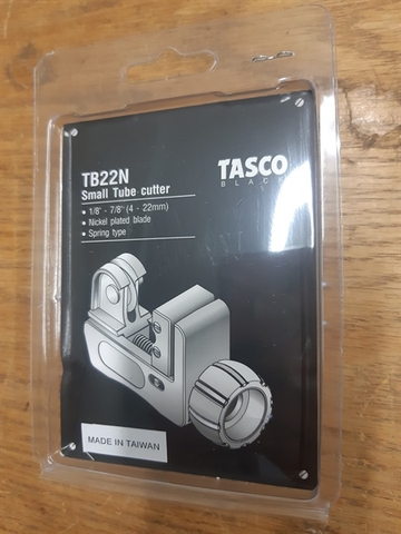 Dao cắt ống đồng Tasco Black TB22N có lò xo trợ lực