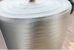 Xốp PE 1cm 1 mặt bạc 1 mặt keo (KT: 1M x 50M)