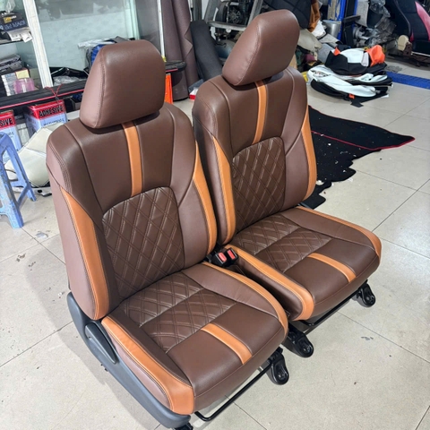 May áo giả da thái lan xe toyota innova 2020