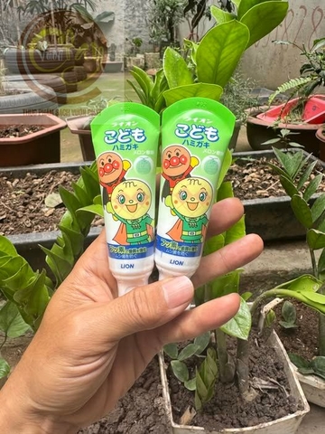 Kem đánh răng trẻ em LION