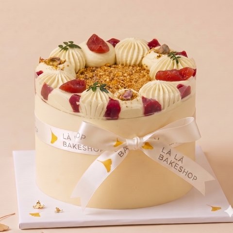 Bánh Sinh Nhật Mận Hà Nội Hạt Dẻ Cười 16cm - Hanoi Plum Pistachio Birthday Cake 16cm
