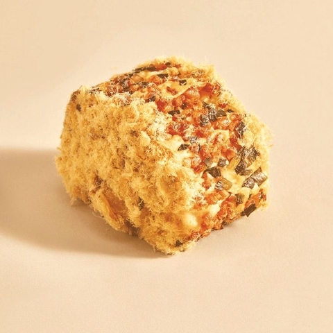Bánh cuộn Hành Lạp Xưởng - Scallion Cured Sausage Roll Cake
