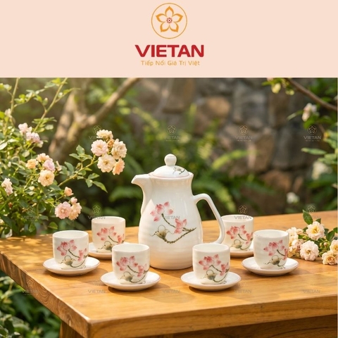 Bộ ấm tích sứ trắng họa tiết hoa sen hồng vẽ tay Bát Tràng