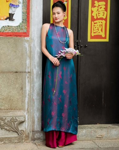 CHICATIQUE Áo Dài tơ tằm cổ yếm Vân Hoa