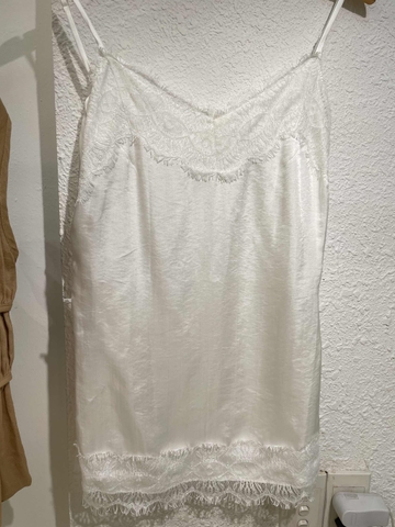 Set hai dây tơ tằm