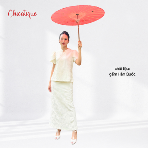 Set gấm thiết kế Chicatique Minh Viên cổ truyền áo ngắn tay đơn giản phối chân váy dài chất liệu gấm Hàn Quốc