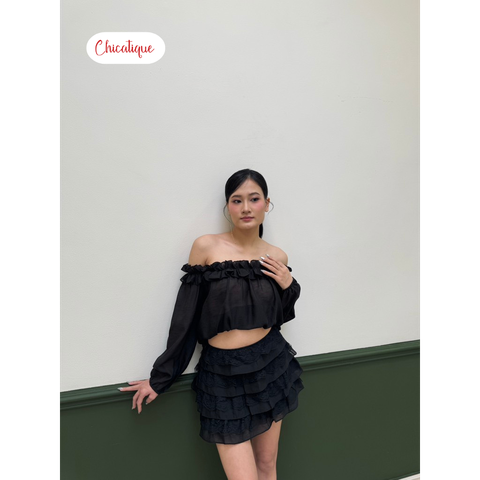 Set áo kiểu trễ vai kèm chân váy Chicatique Vivi tơ giấy mềm mát phối ren tiểu thư sang chảnh