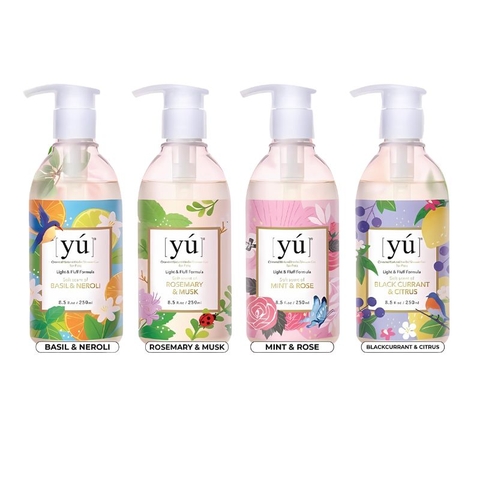 Sữa Tắm Cho Chó Mèo Yú Light Thảo Dược (250ml)