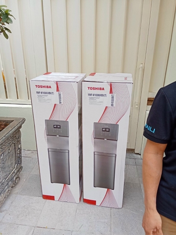 Cây nóng lạnh Tosiba