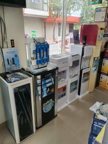 Cây nóng lạnh Karofi