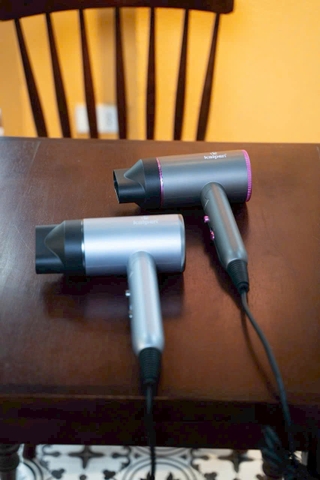 Máy sấy tóc