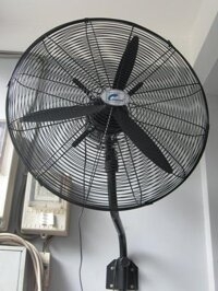 Quạt treo công nghiệp Ching Hai W243Đ