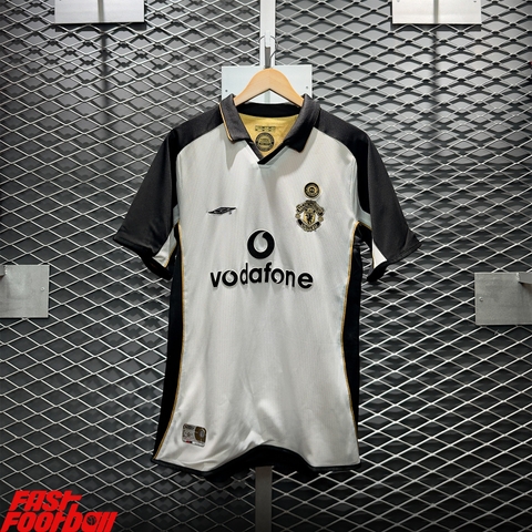 ÁO BÓNG ĐÁ MANCHESTER UNITED 2001/02 SÂN KHÁCH