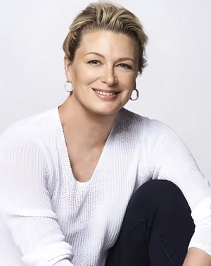 Kristin Hannah