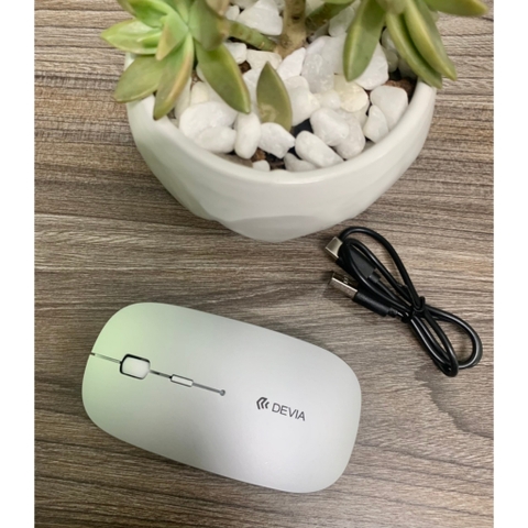 Chuột máy tính Gaming Devia có 2 chế độ kết nối bluetooth và kết nối không dây 2.4G, nhỏ nhẹ pin 400mAh có bảo hành