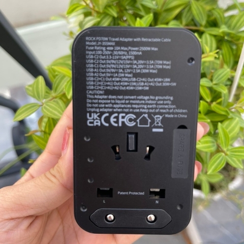 Củ sạc đa năng sạc nhanh PD 70W ROCK PD70W tích hợp cáp sạc nhanh typeC bảo hành 12 tháng