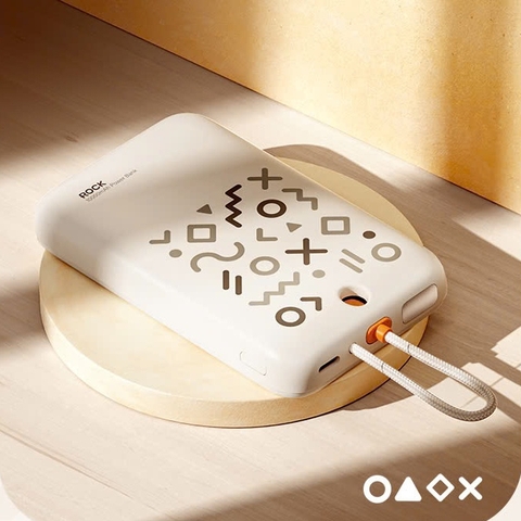 Pin sạc dự phòng sạc nhanh PD 20W Rockspace P28 10.000 mAh Magnetic PD tích hợp cáp sạc nhanh