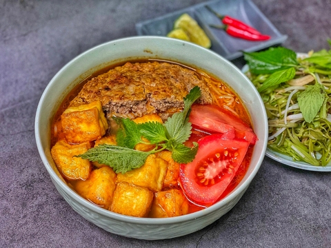 Học cách nấu bún cua đồng thơm ngon, hấp dẫn