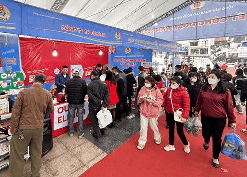 Elmich mang niềm vui đến nhiều gia đình tại Hội chợ Tết Công đoàn 2023