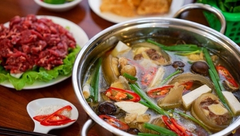 2 Cách Nấu Lẩu Đuôi Bò Thơm Ngon Đậm Vị Vô Cùng Hấp Dẫn