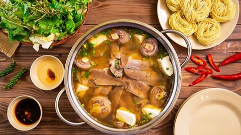 Cách nấu lẩu lòng bò thơm ngon cho những ngày lạnh
