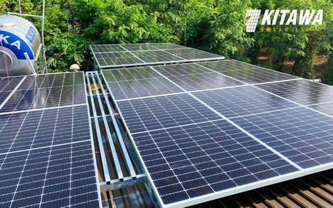 Hoàn thành lắp điện mặt trời áp mái 10kW cho anh Hà ở Quận 10