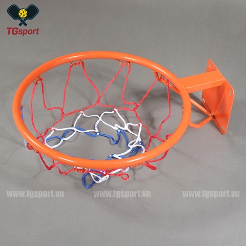 Vành bóng rổ tập luyện