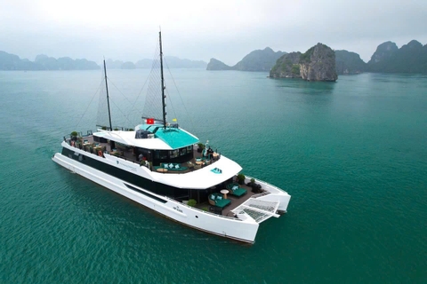 HALONG CATAMARAN PREMIUM DAY CRUISE 5STAR- 할롱 카타마란 프리미엄 – 란하베이를 품은 럭셔리 카타마란 크루즈