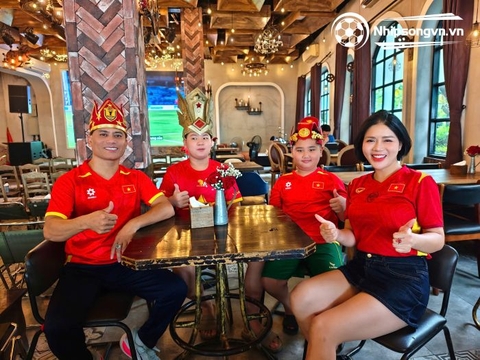 Anh Đạt – Người cổ động viên mang trọn trái tim theo bước chân đội tuyển Việt Nam